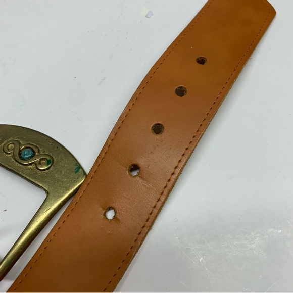 Vintage ornate brass buckle tan leather belt L - Picture 10 of 10